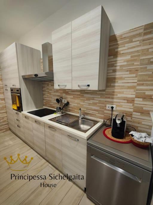 Principessa Sichelgaita House Villa Salerno Exterior foto
